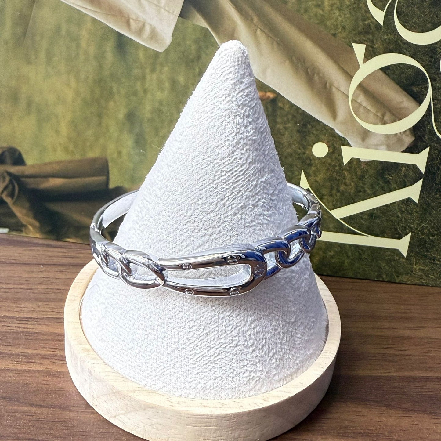 King's stylish and branded bracelets