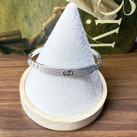 King's stylish and branded bracelets